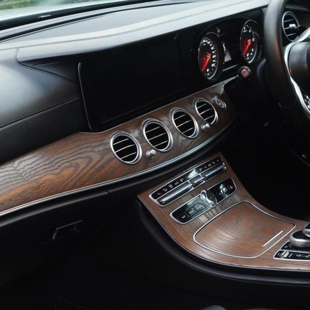 e220d 4